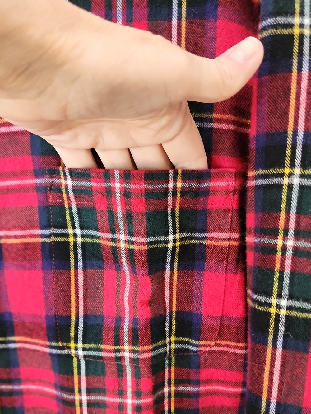 LL Bean Relaxed Fit Flannel Shirt Scotch Plaid Women's size 2X - Picture 4 of 5